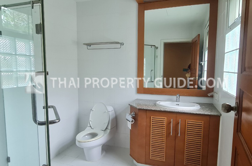 House with Shared Pool in Nichada Thani 